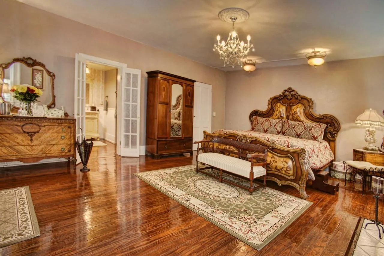 Bed & Breakfast Mcmillan Inn Savannah