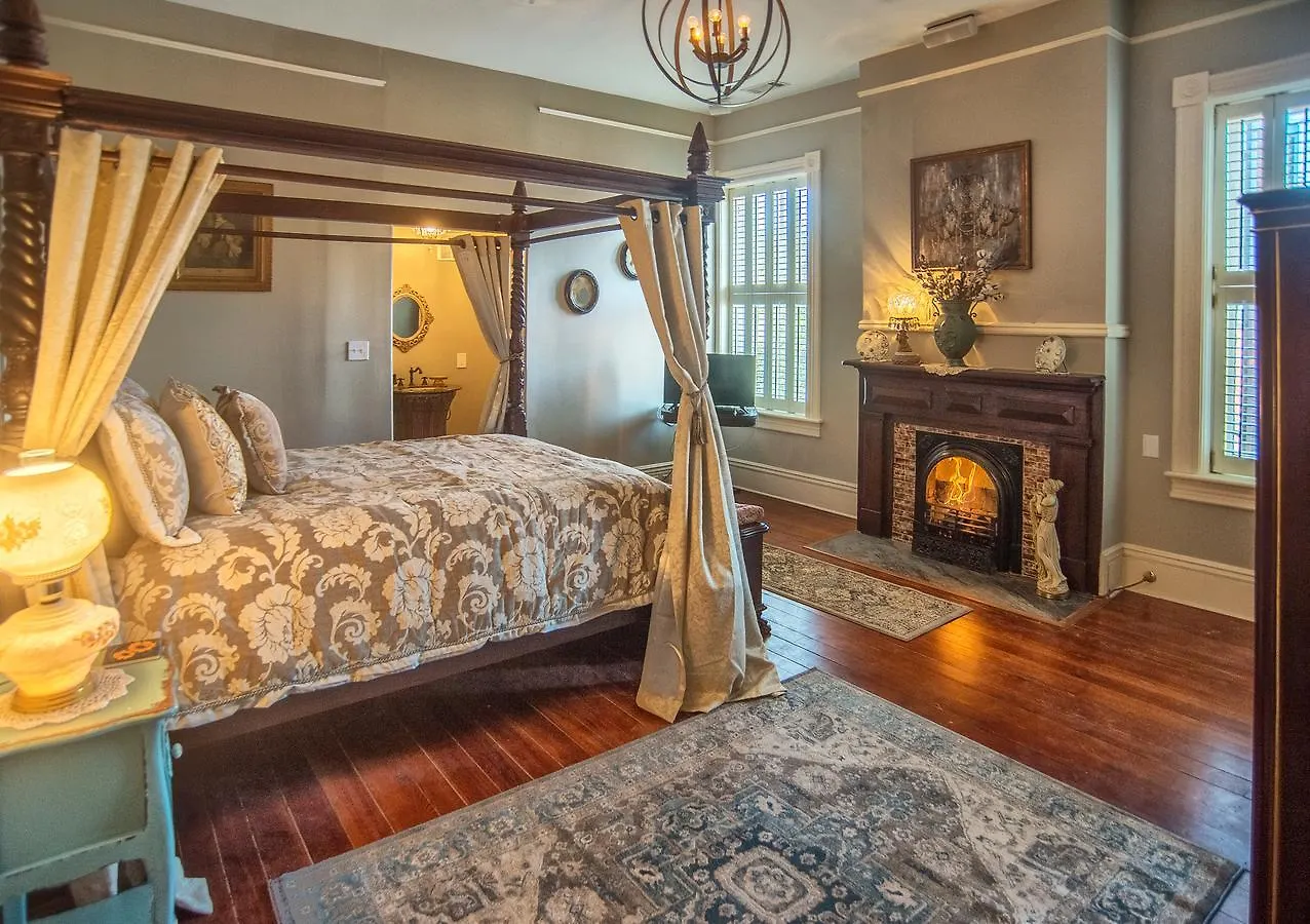 Bed & Breakfast Mcmillan Inn Savannah